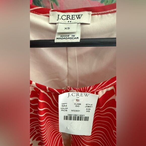 J. Crew Sunburst Flowers Flutter Sleeve Shift Dress - Picture 6 of 9